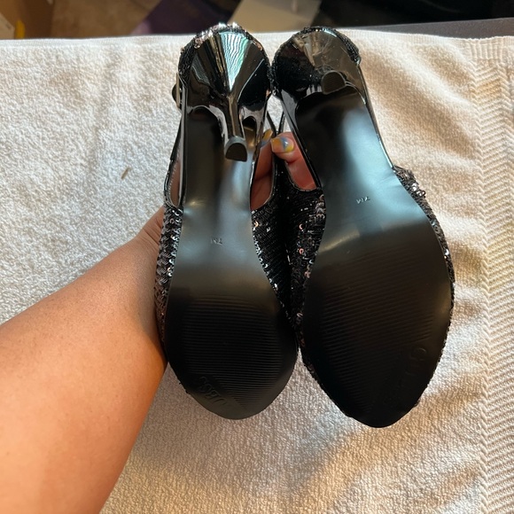 Guess sequence Heel - Picture 3 of 5